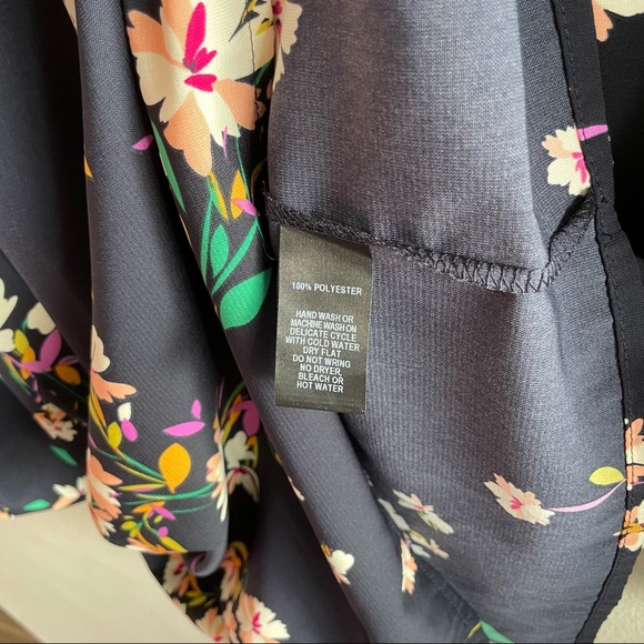 S O L D : Lulu’s Herbaceous Babe Navy Floral Print Shift Dress - Picture 9 of 14